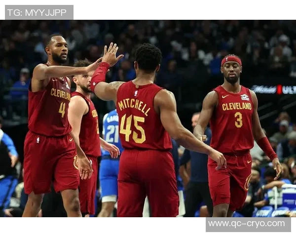 克利夫兰骑士VS孟菲斯灰熊：加兰缺阵米切尔独挑大梁，莫兰特缺席引发攻防博弈